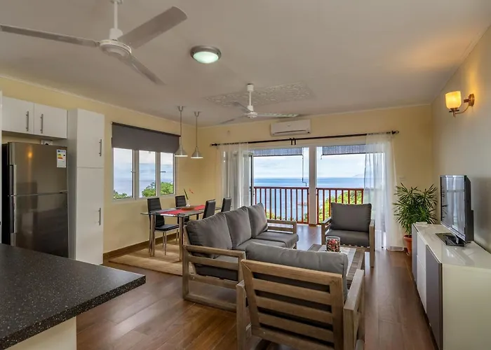 Heights Bed & Breakfast Glacis (Mahe)