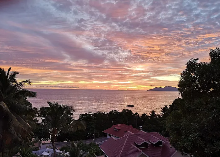 Heights Bed & Breakfast Glacis (Mahe)